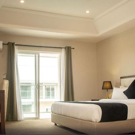 Royal Ambassador Hotel Harbel 외부 사진