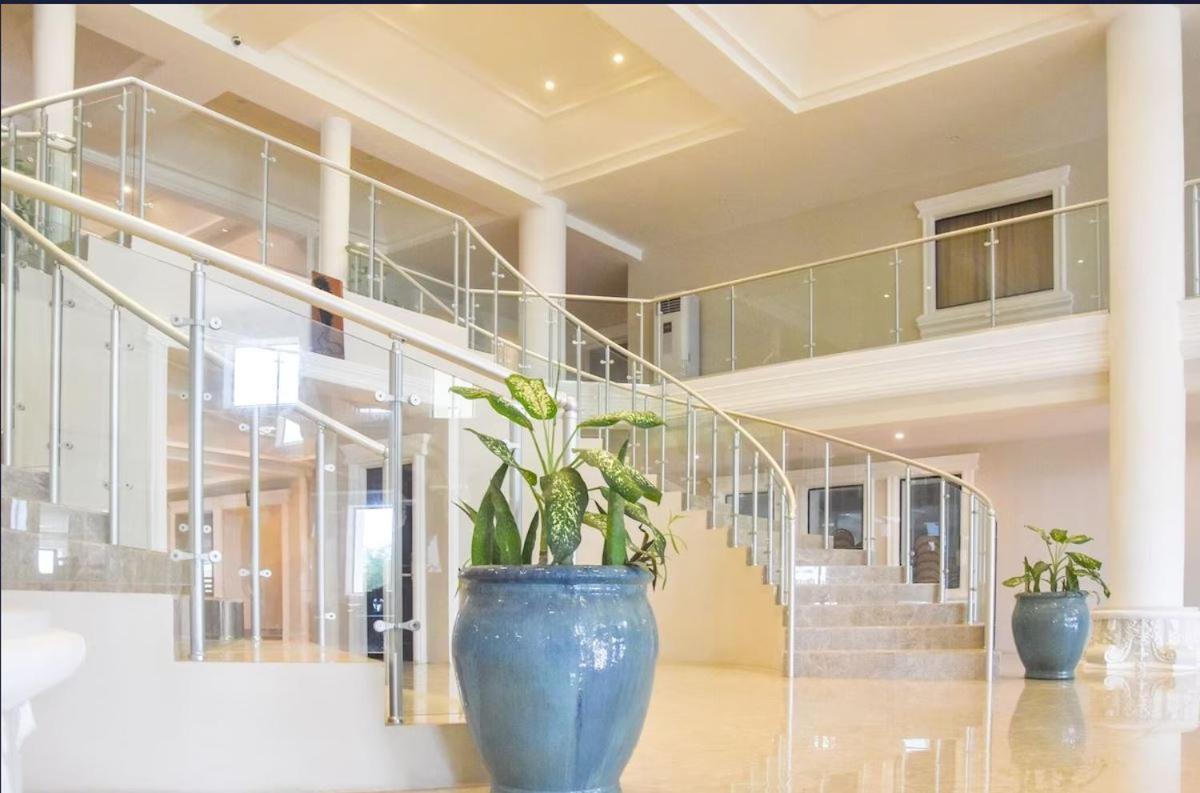 Royal Ambassador Hotel Harbel 외부 사진