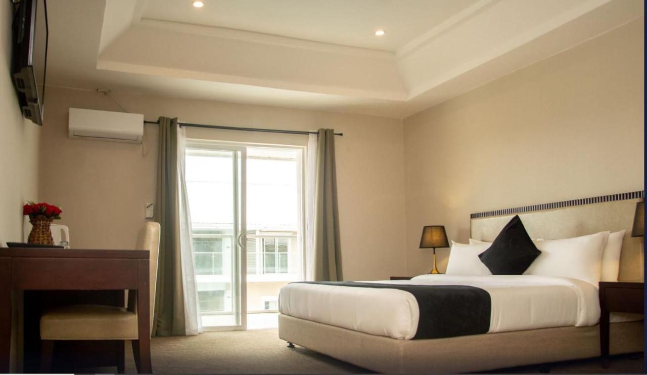 Royal Ambassador Hotel Harbel 외부 사진